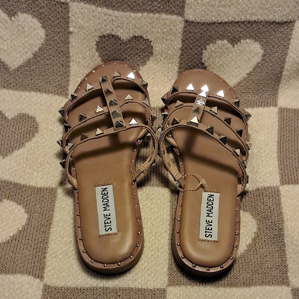 Steve Madden Brown Studded Sandals